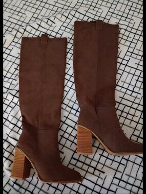 Mi.iM Size 6.5 Man Made Upper Chunk Heel Brown Faux Suede Feel Boots